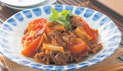 キムチとトマトのスパイシー牛肉炒め