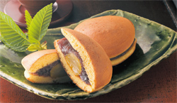 栗入りどら焼き