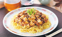 麻婆豆腐のあんかけ焼きそば