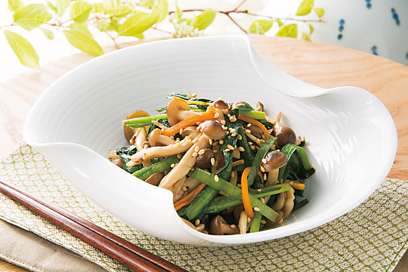 しめじとにらの炒めナムル